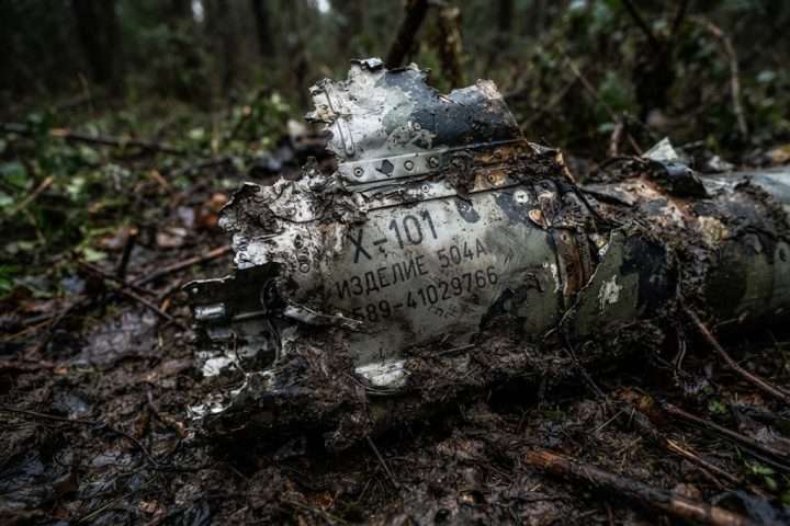 Polen bestätigt: Trümmer einer russischen Ch-101-Rakete auf polnischem Gebiet gefunden